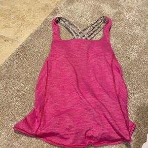 Lululemon top w built in sports bra